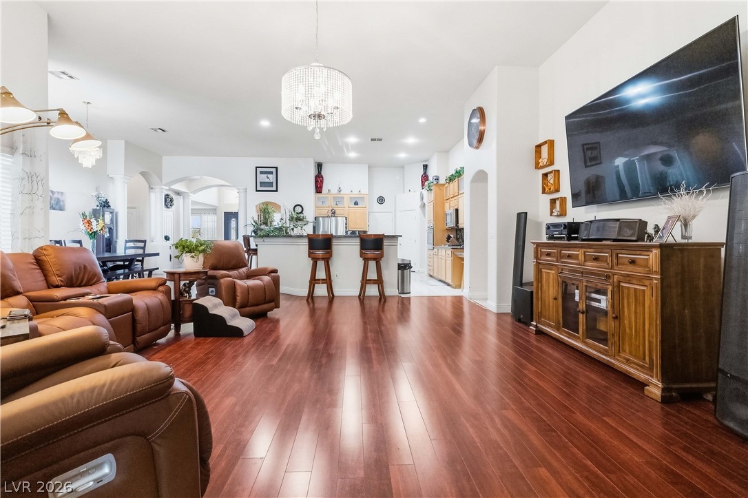 2909 Tanagrine Drive Property Photo 16