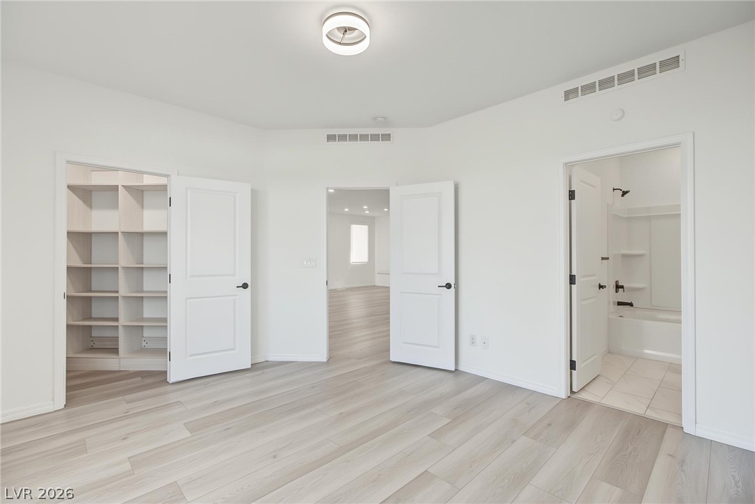 7072 Moss Hill Avenue Property Photo 11