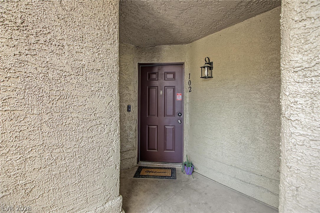 5042 South Rainbow Boulevard 102 Property Photo 3