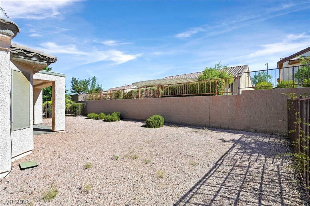 2553 Leighton Avenue Property Photo 23