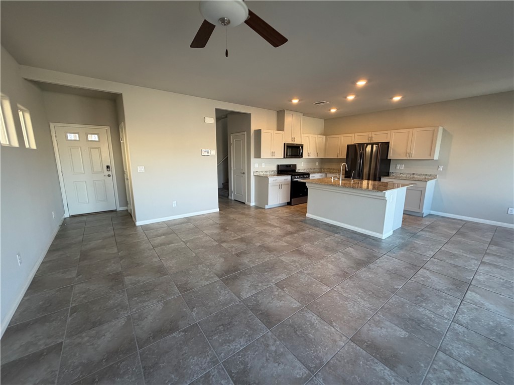 8231 Selenite Street Property Photo 6