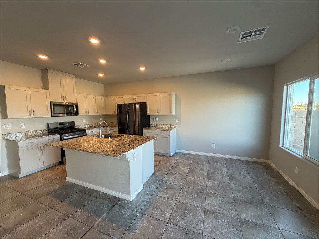 8231 Selenite Street Property Photo 9