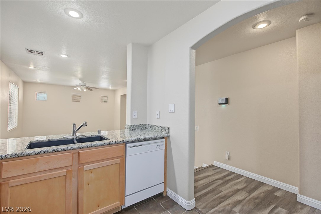 7451 Margollini Street Property Photo 9
