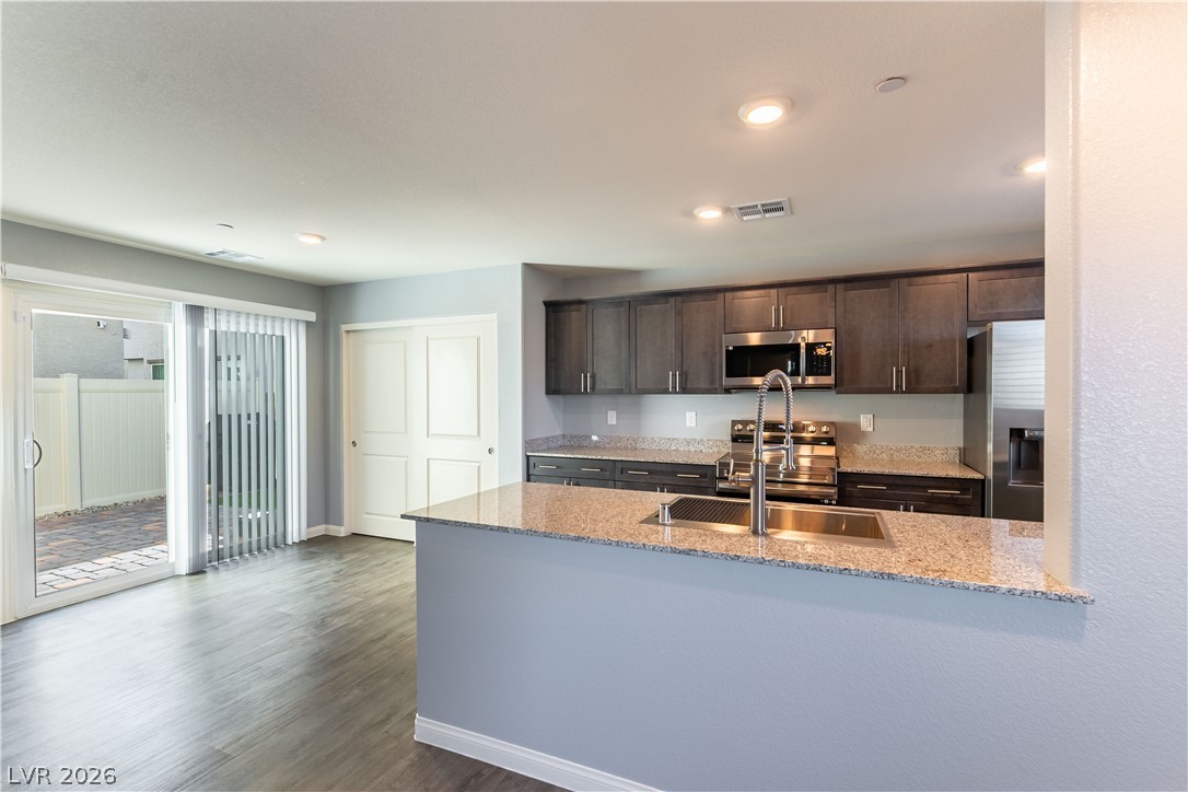 6911 Orange Horizon Street Property Photo 2