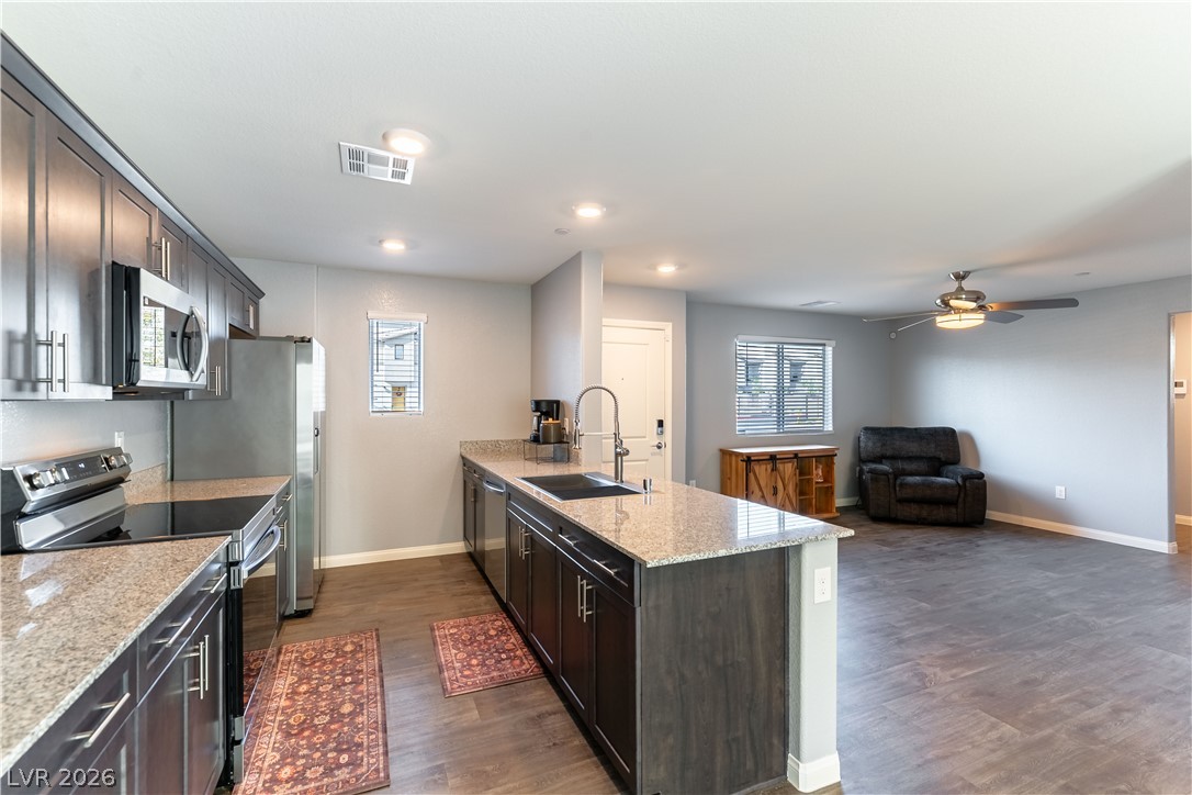 6911 Orange Horizon Street Property Photo 6