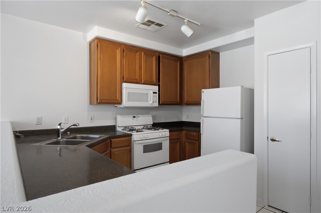 10245 South Maryland Parkway 279 Property Photo 5