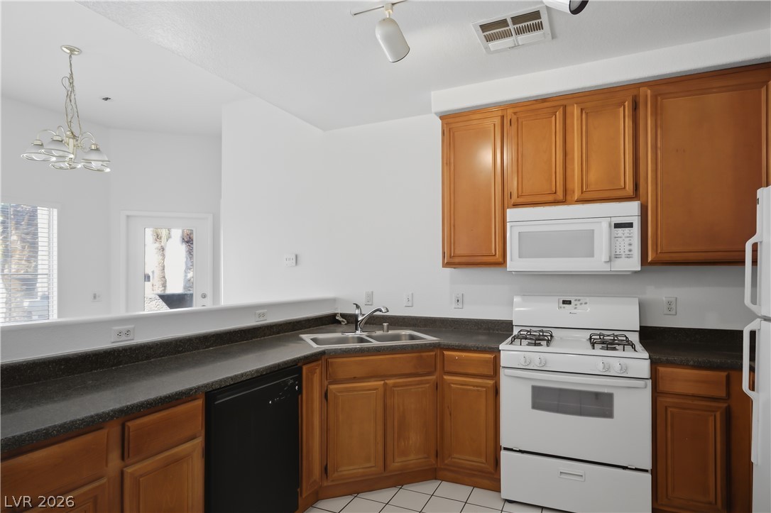 10245 South Maryland Parkway 279 Property Photo 6