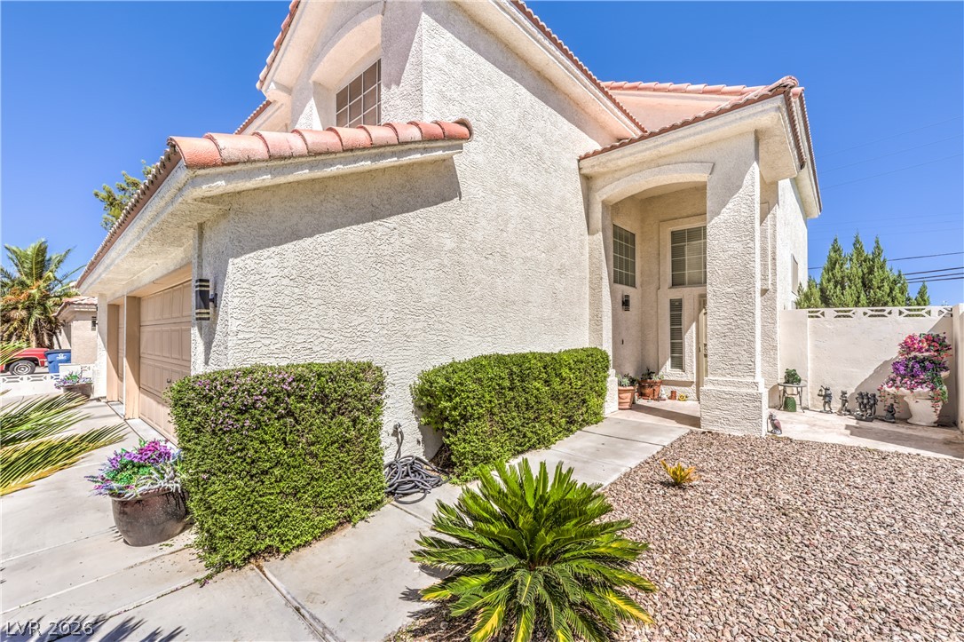 5712 Emperor Way Property Photo 4