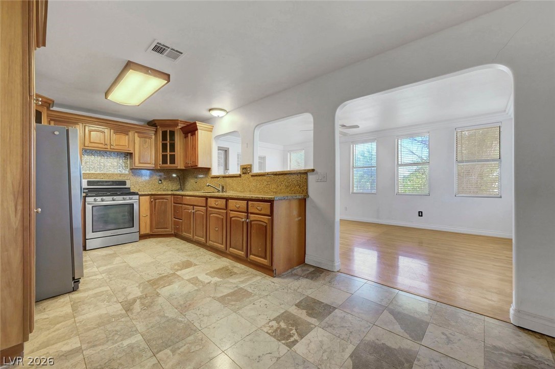 5300 South Corrine Street Property Photo 10