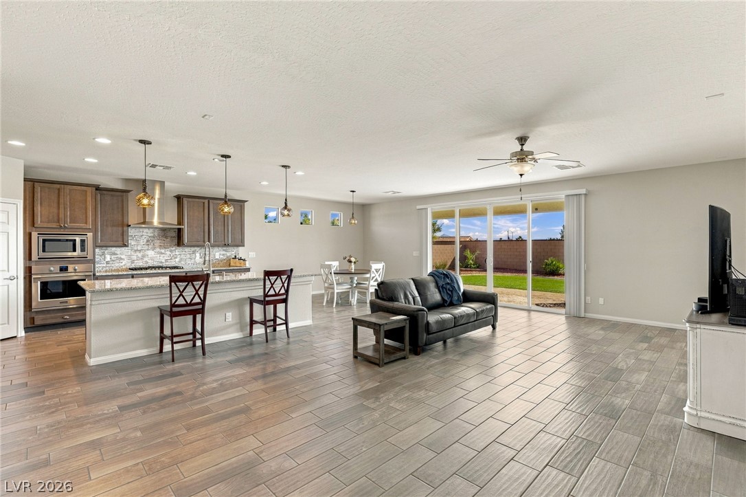 5678 Mystical Knight Court Property Photo 8