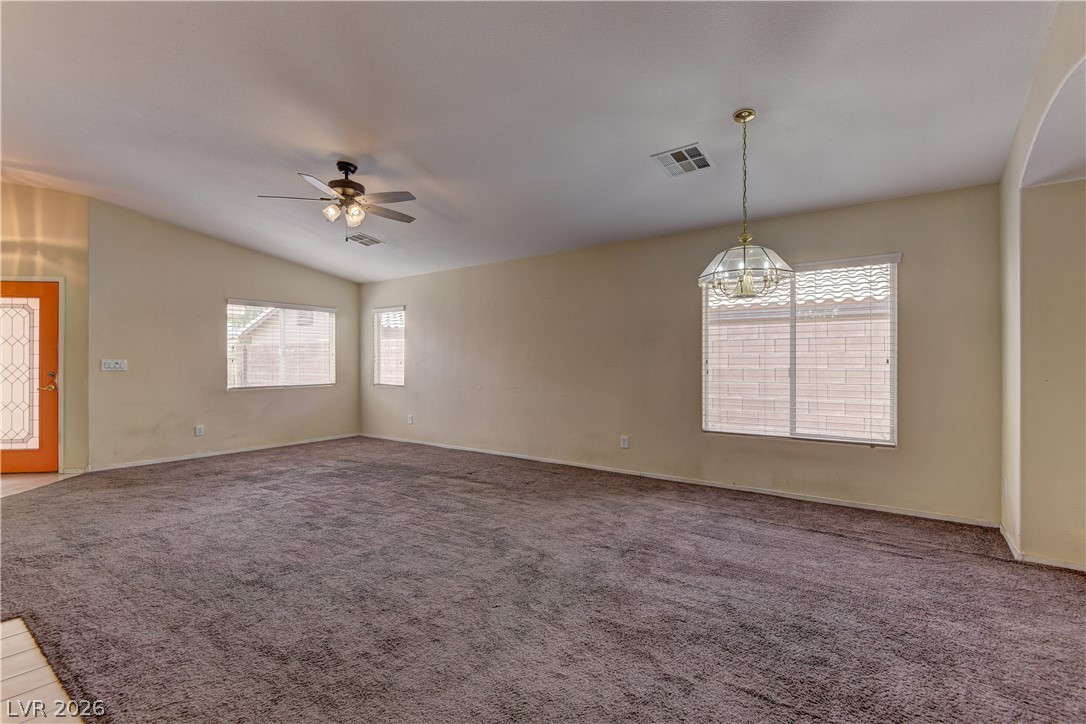 2280 Chestnut Ranch Avenue Property Photo 8