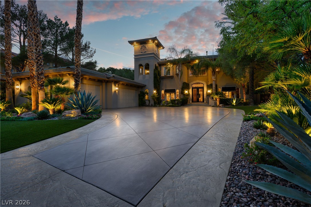 9512 Tournament Canyon Drive Property Photo 1