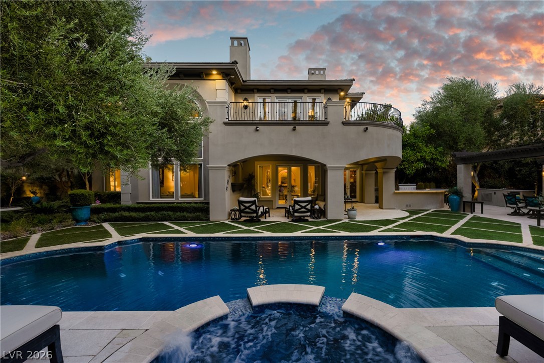 9512 Tournament Canyon Drive Property Photo 10