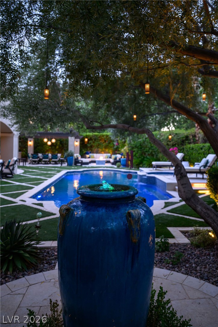 9512 Tournament Canyon Drive Property Photo 57
