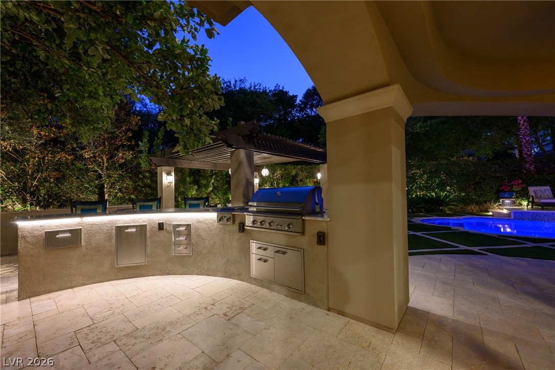 9512 Tournament Canyon Drive Property Photo 60