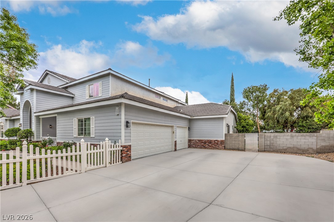 7480 Grassy Field Court Property Photo 3