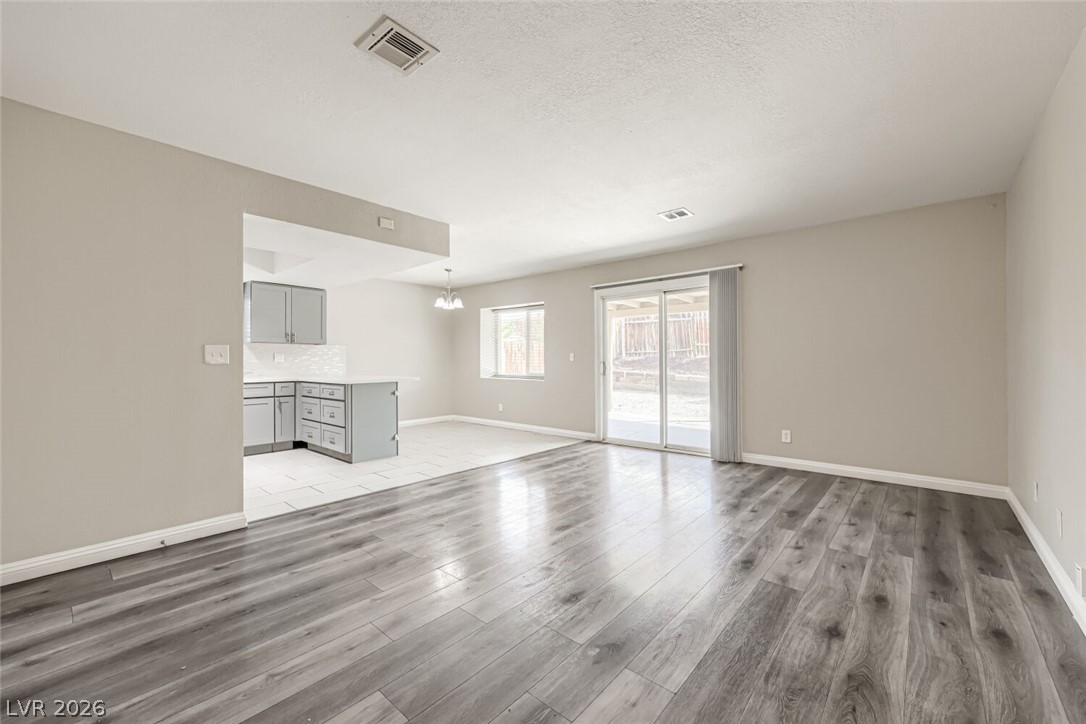 520 Close Avenue Property Photo 8