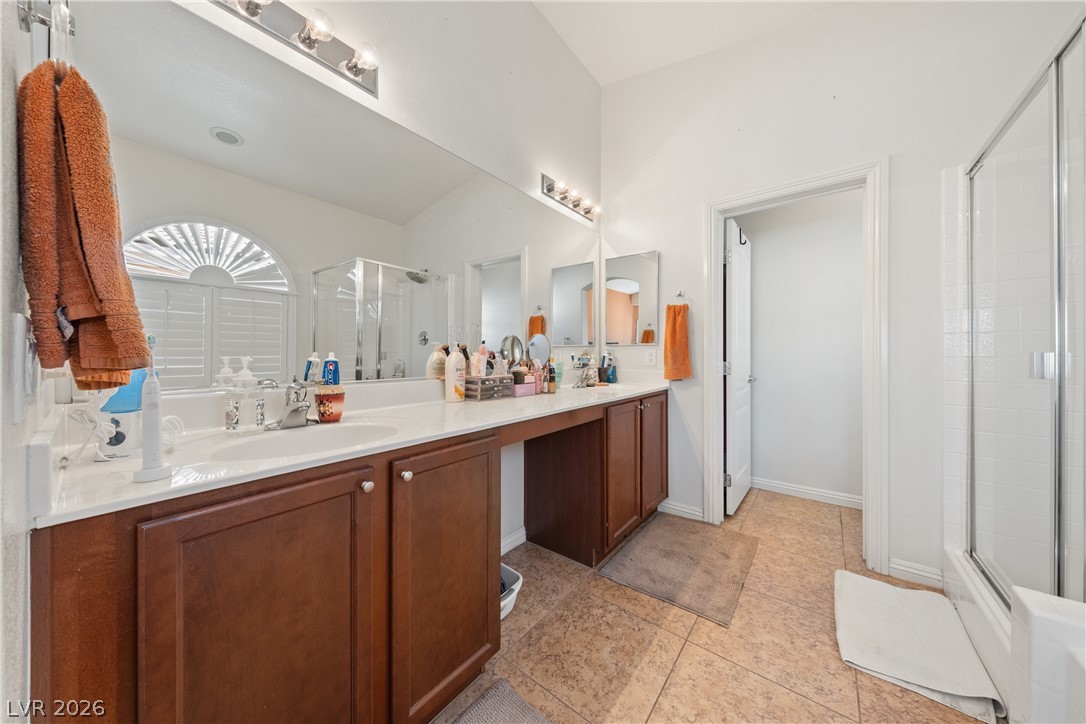 5010 Mirage Garden Street Property Photo 16