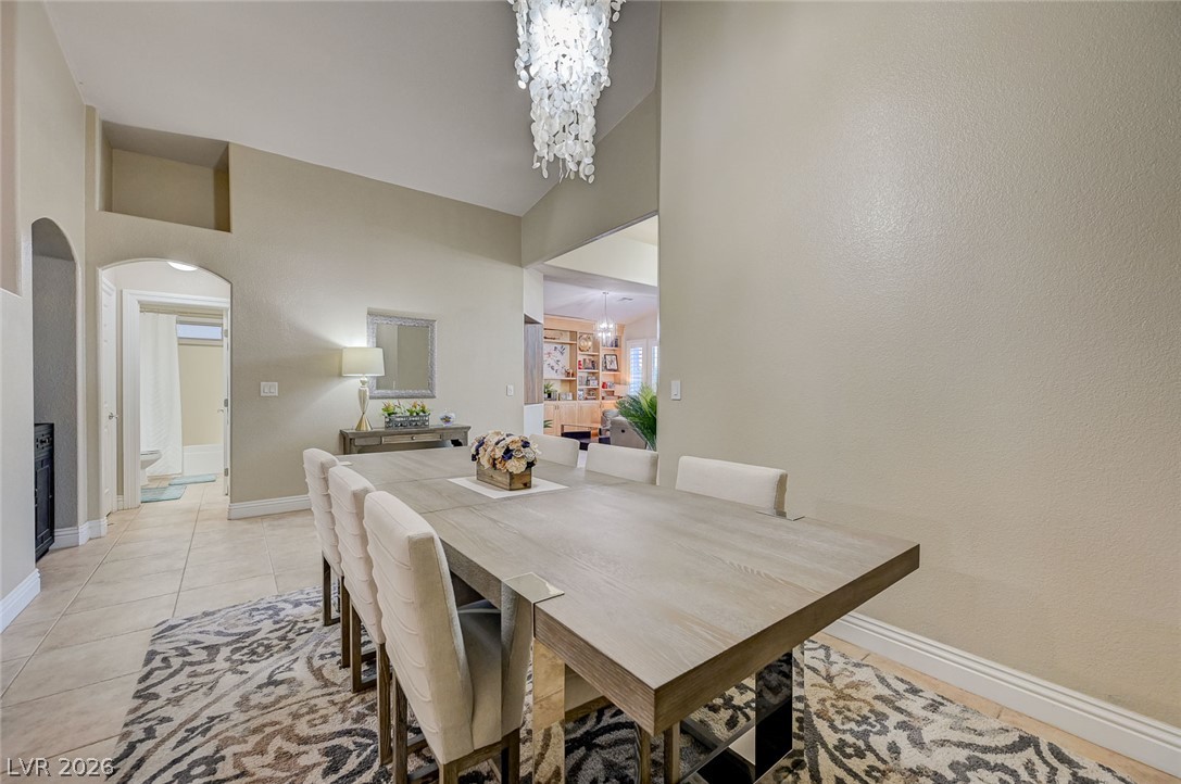 2115 Handel Avenue Property Photo 16
