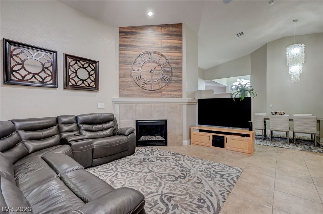 2115 Handel Avenue Property Photo 19