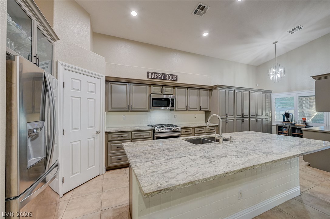 2115 Handel Avenue Property Photo 23