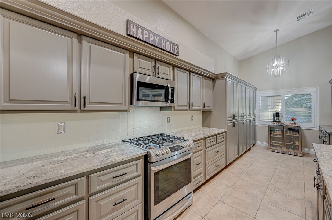 2115 Handel Avenue Property Photo 25