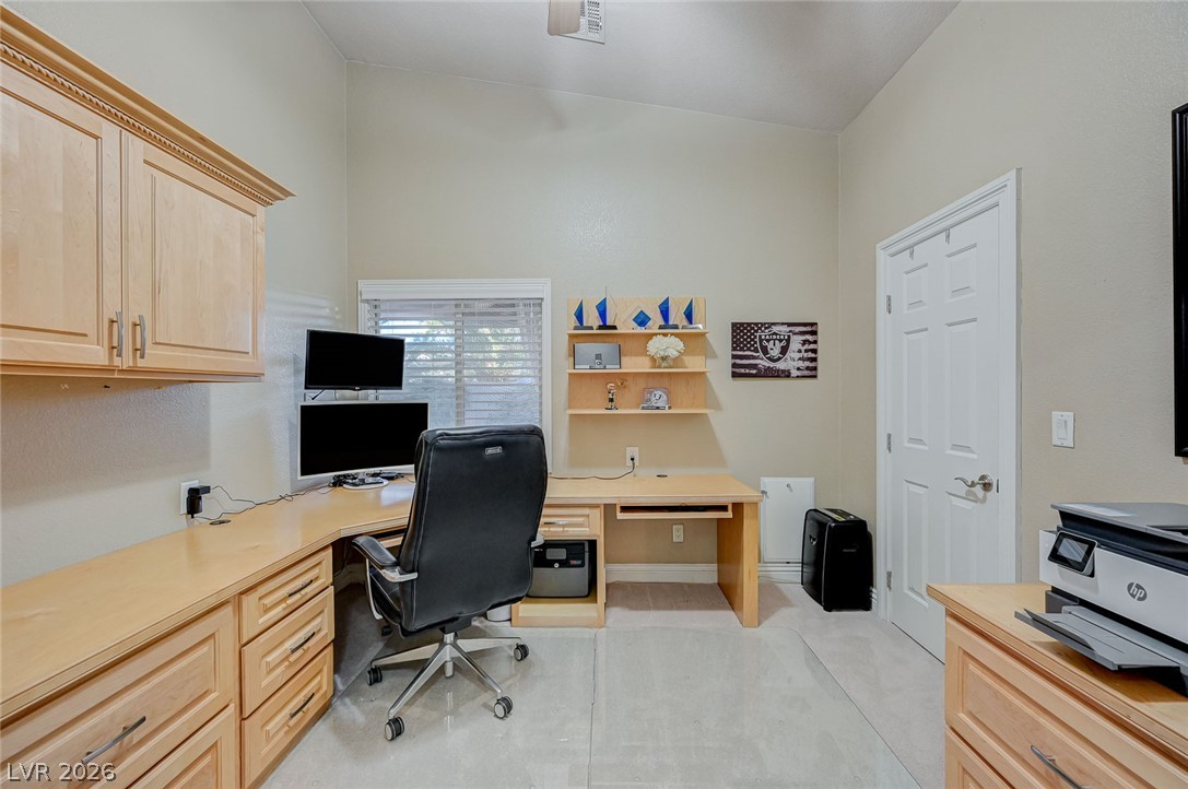 2115 Handel Avenue Property Photo 35