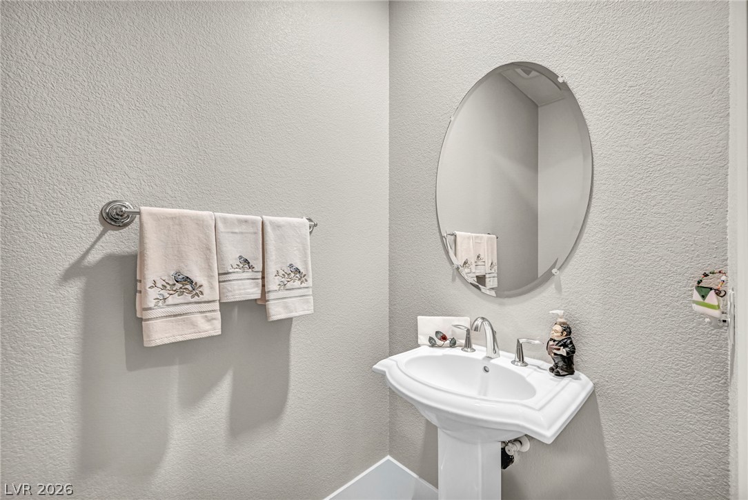 9125 Las Manaitas Avenue 302 Property Photo 43
