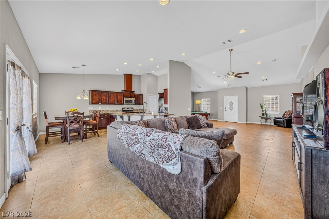 3040 South Spy Glass Avenue Property Photo 14