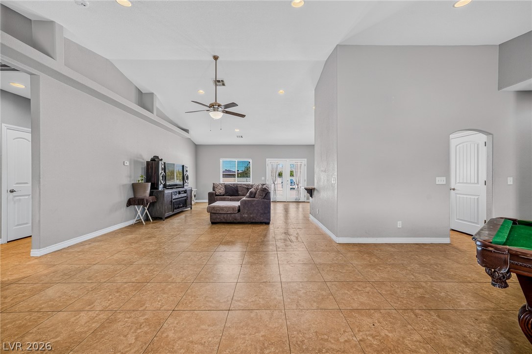 3040 South Spy Glass Avenue Property Photo 18