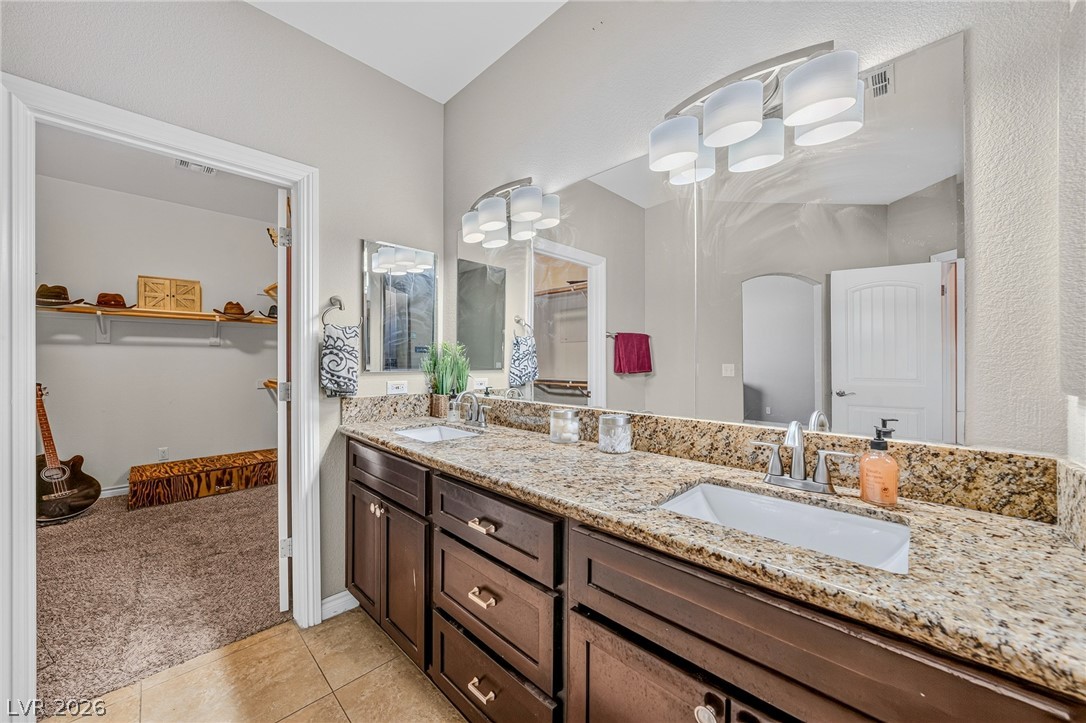 3040 South Spy Glass Avenue Property Photo 27