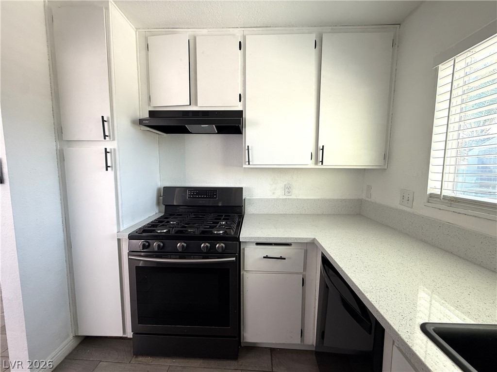 7311 Girard Drive Property Photo 7