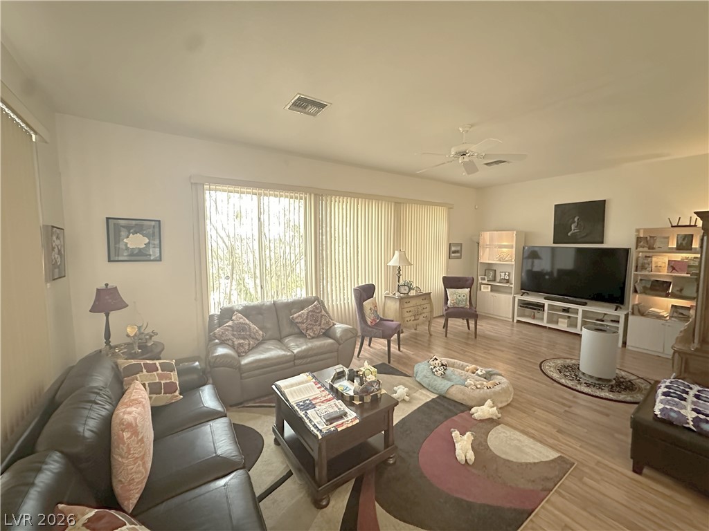 2936 Hawksdale Drive Property Photo 8
