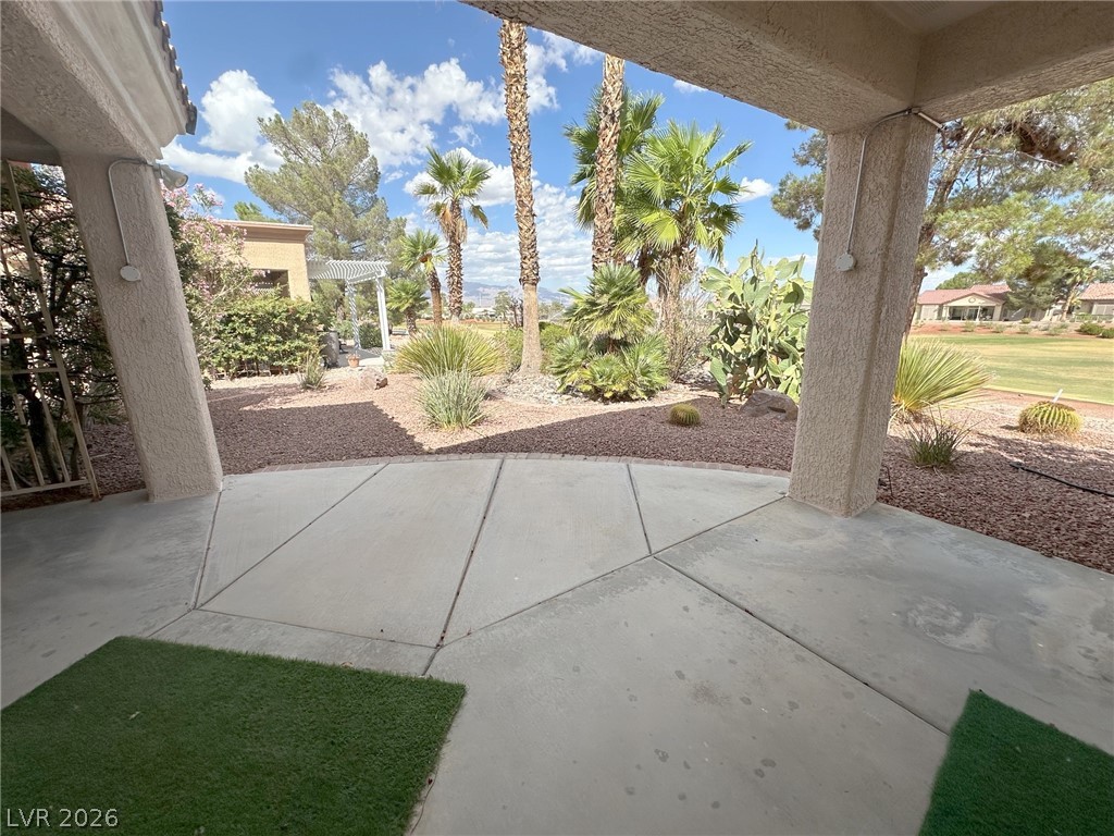 2936 Hawksdale Drive Property Photo 17