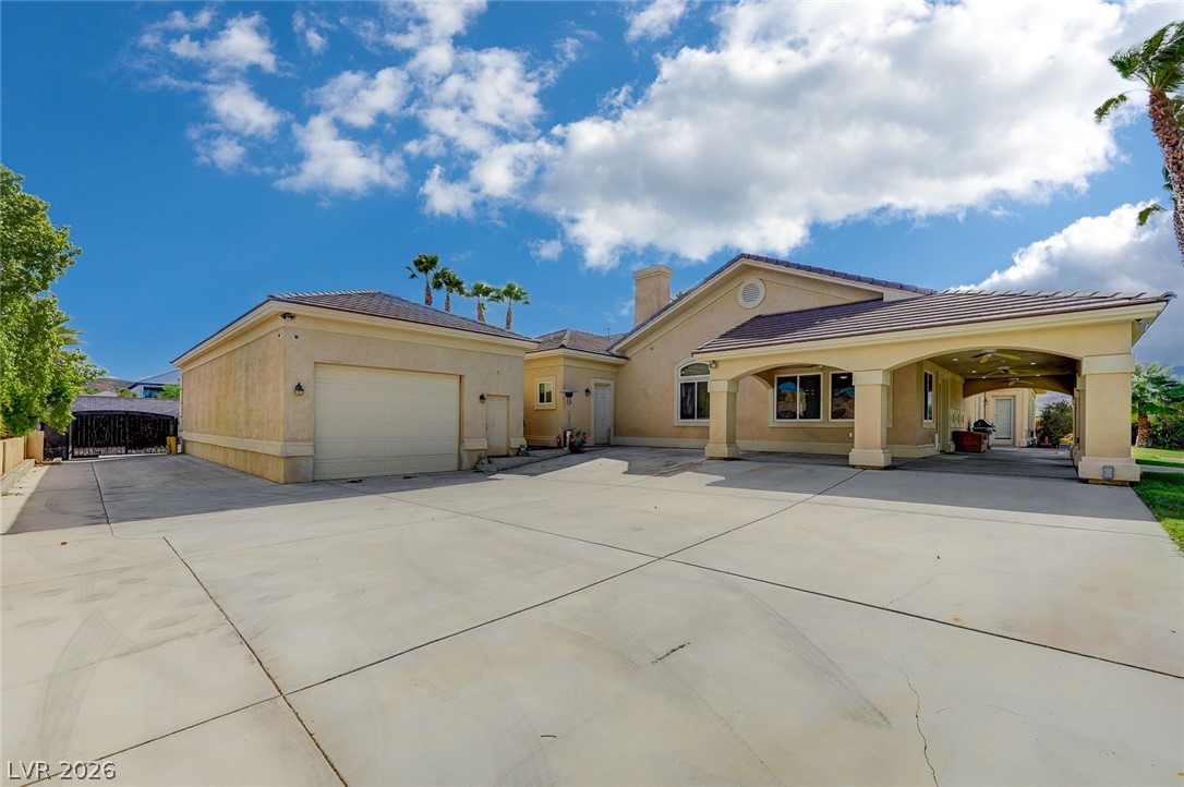410 East Paradise Hills Drive Property Photo 5