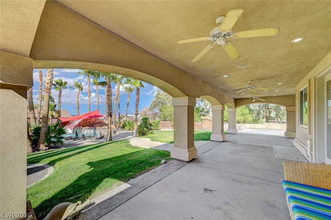 410 East Paradise Hills Drive Property Photo 9