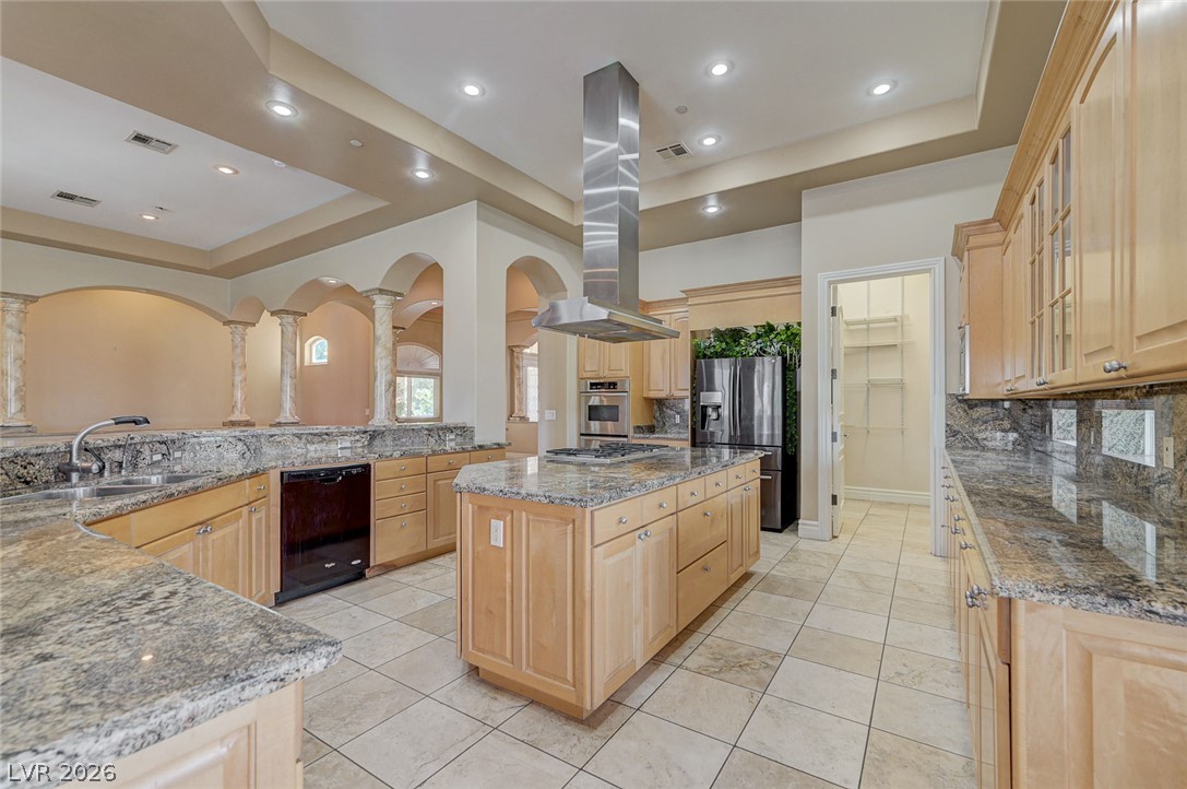 410 East Paradise Hills Drive Property Photo 17