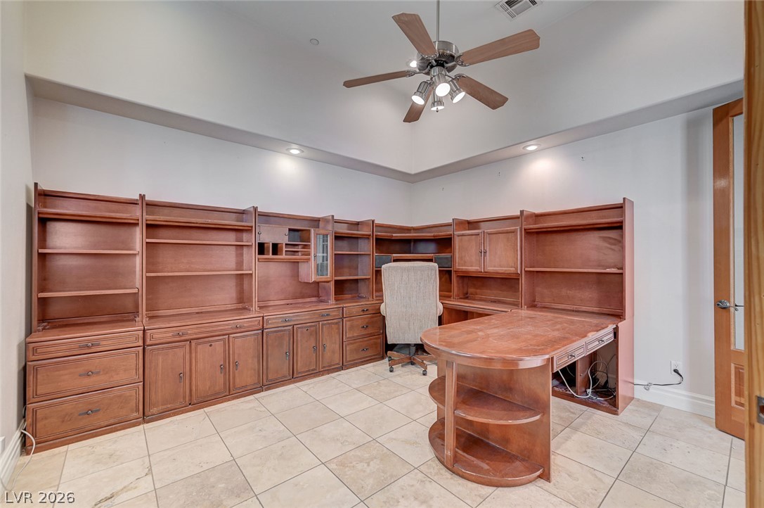410 East Paradise Hills Drive Property Photo 22