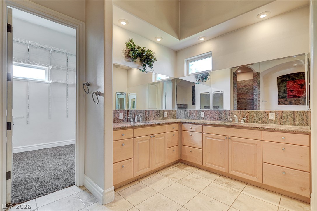 410 East Paradise Hills Drive Property Photo 26