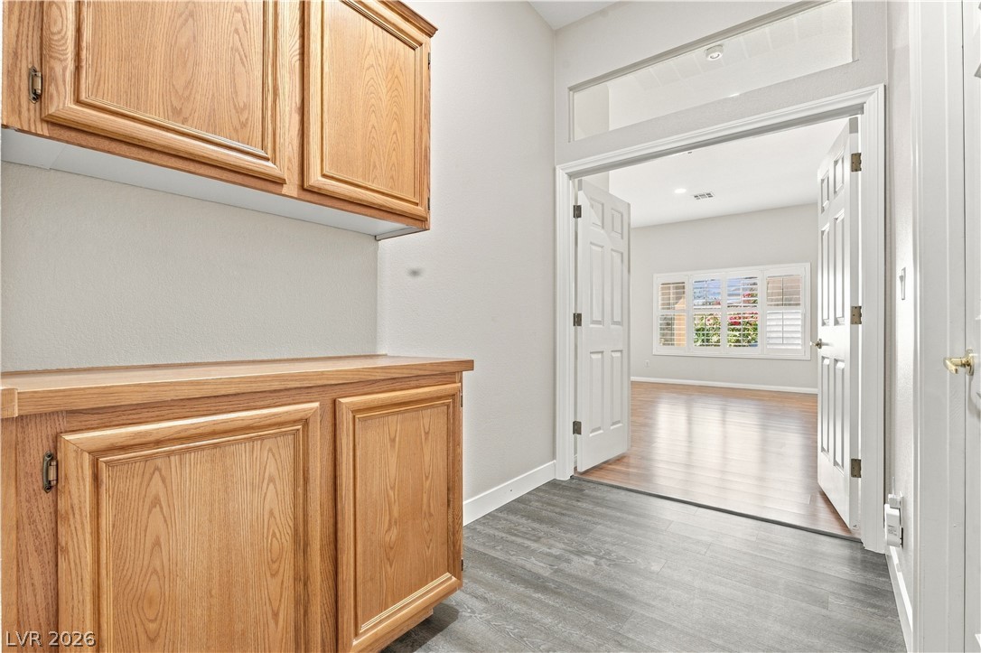 7952 Nookfield Drive Property Photo 13