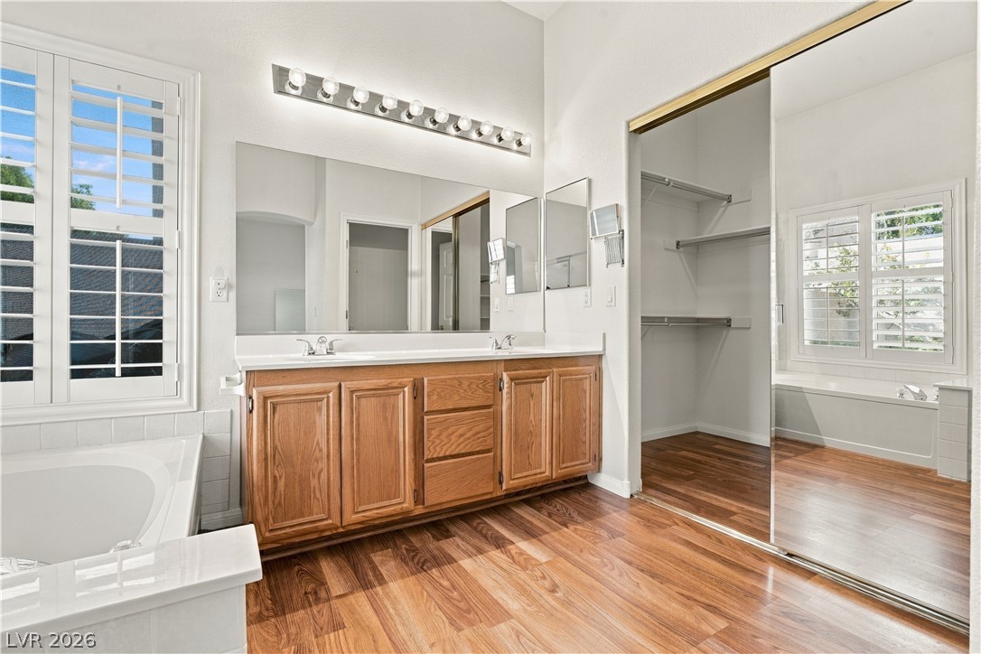7952 Nookfield Drive Property Photo 15