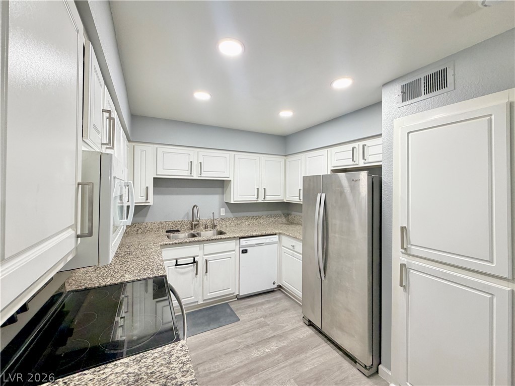 3151 Soaring Gulls Drive 2192 Property Photo 1