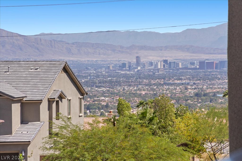 11450 Contour Avenue Property Photo 16
