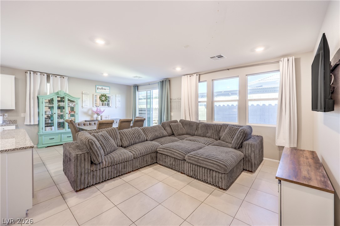 5551 Jinan Street Property Photo 7