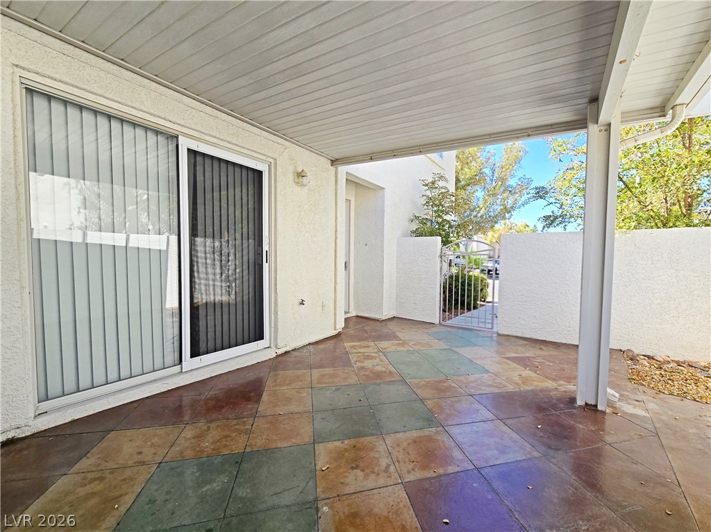 438 Winthrop Place Property Photo 5