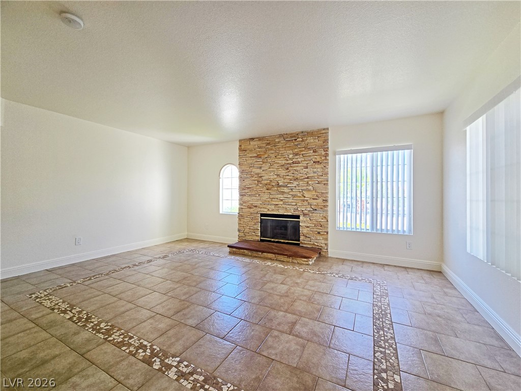 438 Winthrop Place Property Photo 7