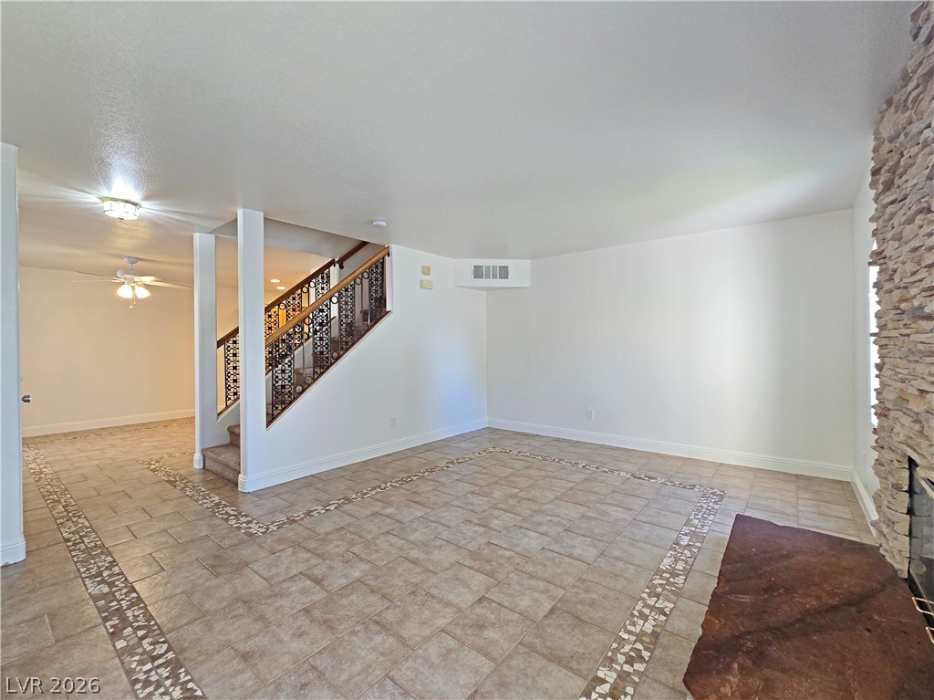 438 Winthrop Place Property Photo 8
