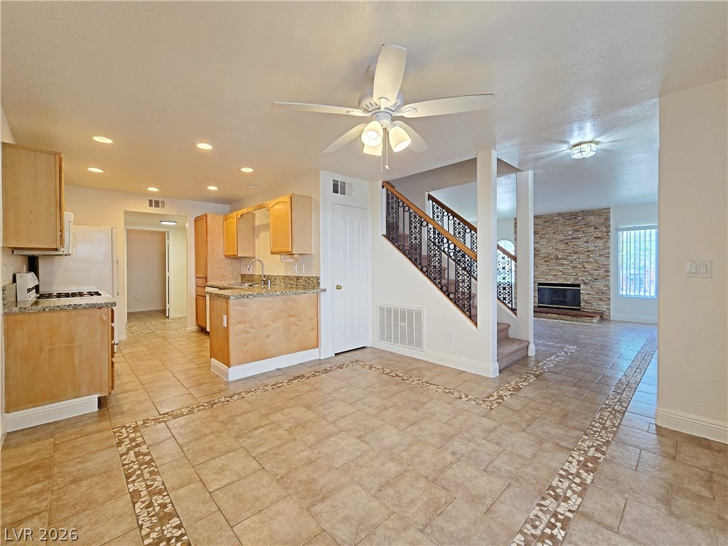 438 Winthrop Place Property Photo 10