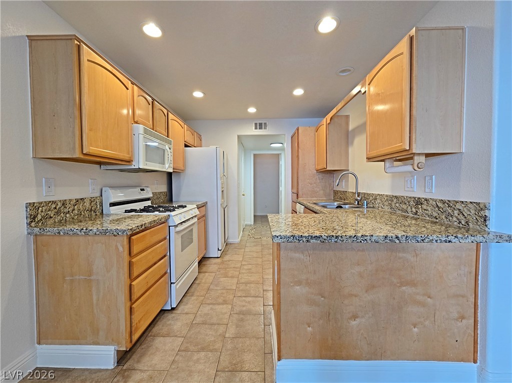 438 Winthrop Place Property Photo 13