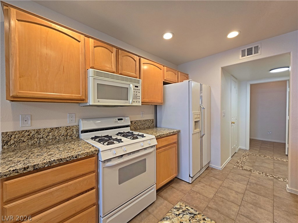 438 Winthrop Place Property Photo 14